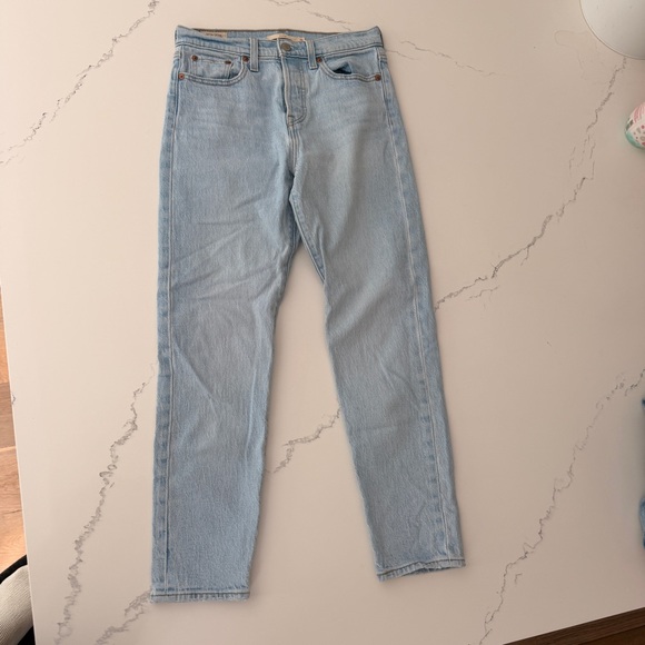 Levi Jeans - Picture 11 of 16